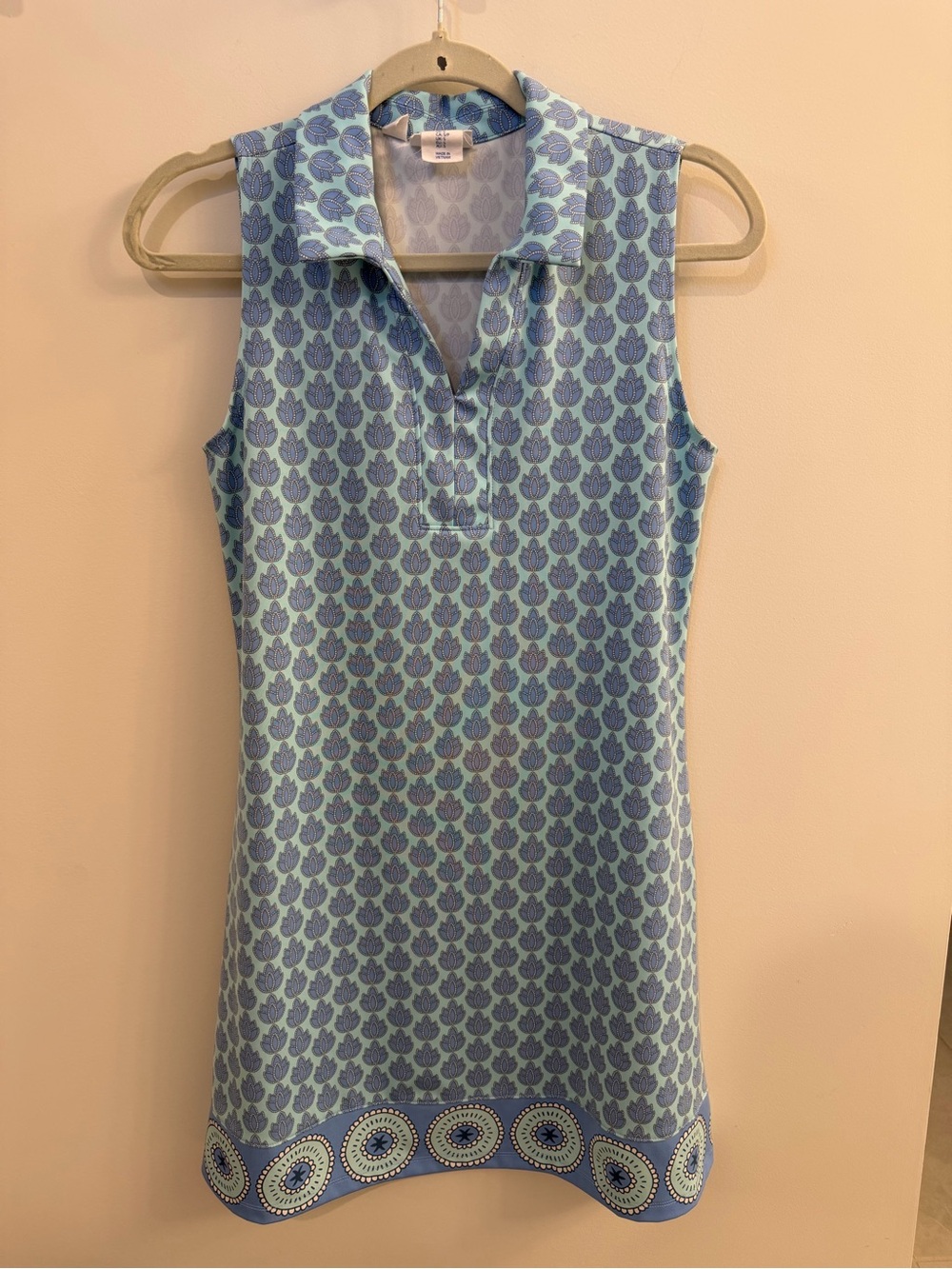 Sigrid Olsen golf dress. Detached shorts w/pockets. Size S
